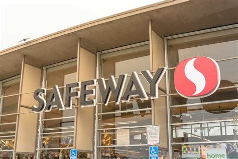 Looking for a grocery store near you that does grocery delivery or Christmas dinner pickup who accepts SNAP and EBT payments in Lincoln City, OR Safeway is located at 4101 NW Logan Rd where you shop in store or order groceries for. . Safeway pickup